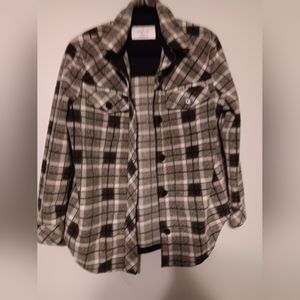 Plaid cozy pull over/Jacket
